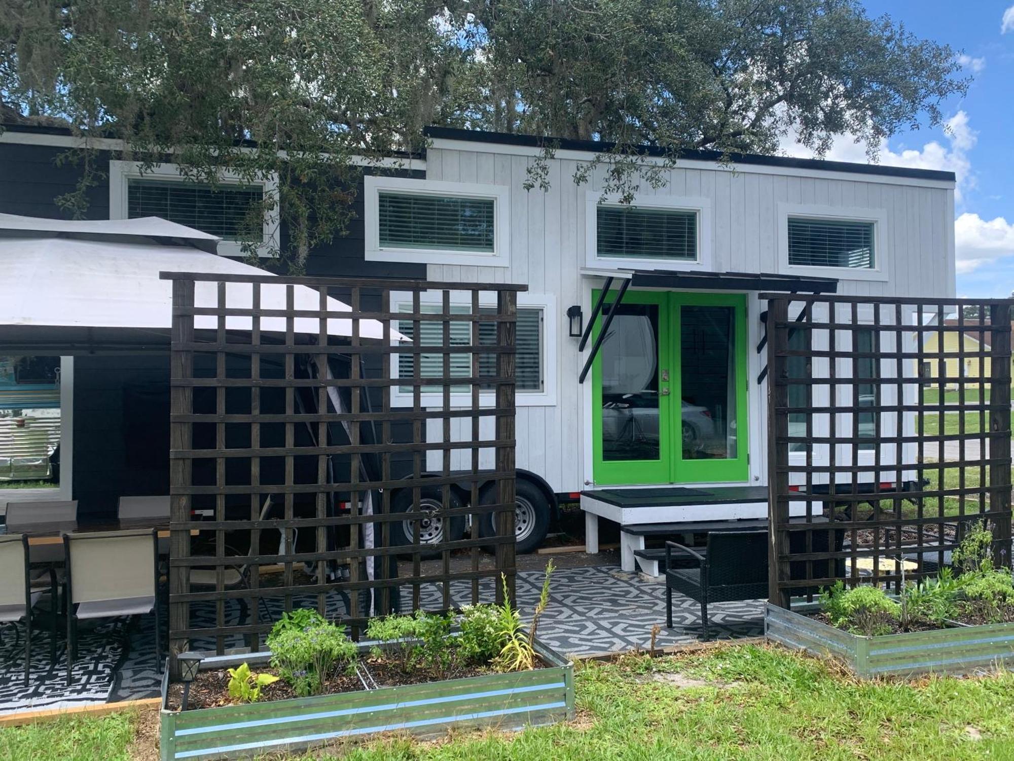 Pet Friendly, Modern Tiny House In Vibrant Clermont Villa Kültér fotó
